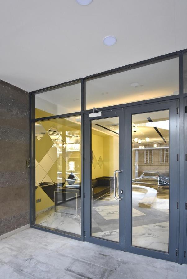 Home4You Apartments On Koghbatsi Erevan Esterno foto