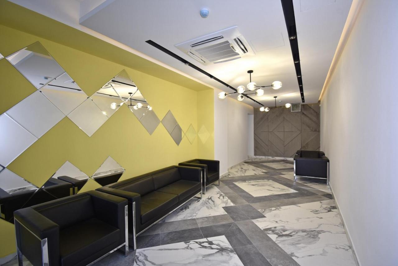 Home4You Apartments On Koghbatsi Erevan Esterno foto