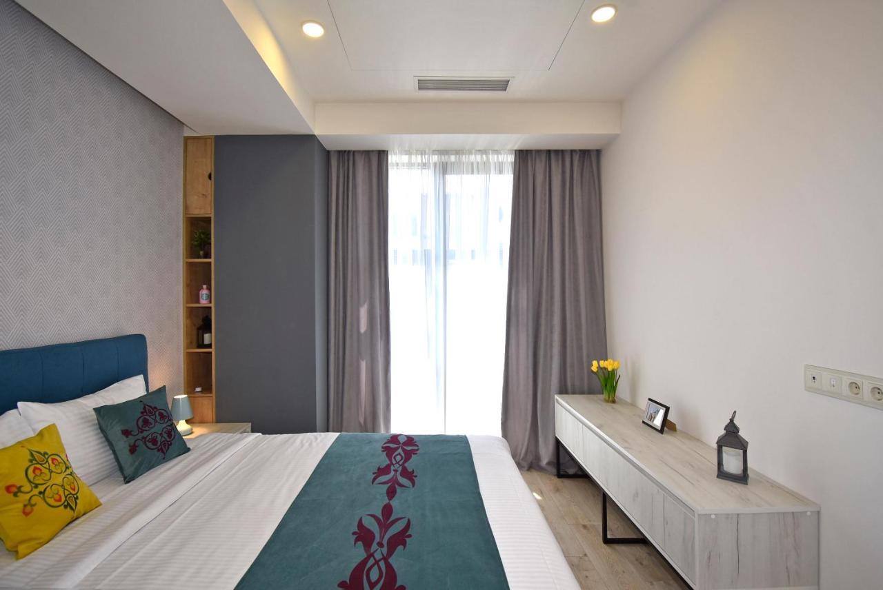 Home4You Apartments On Koghbatsi Erevan Esterno foto