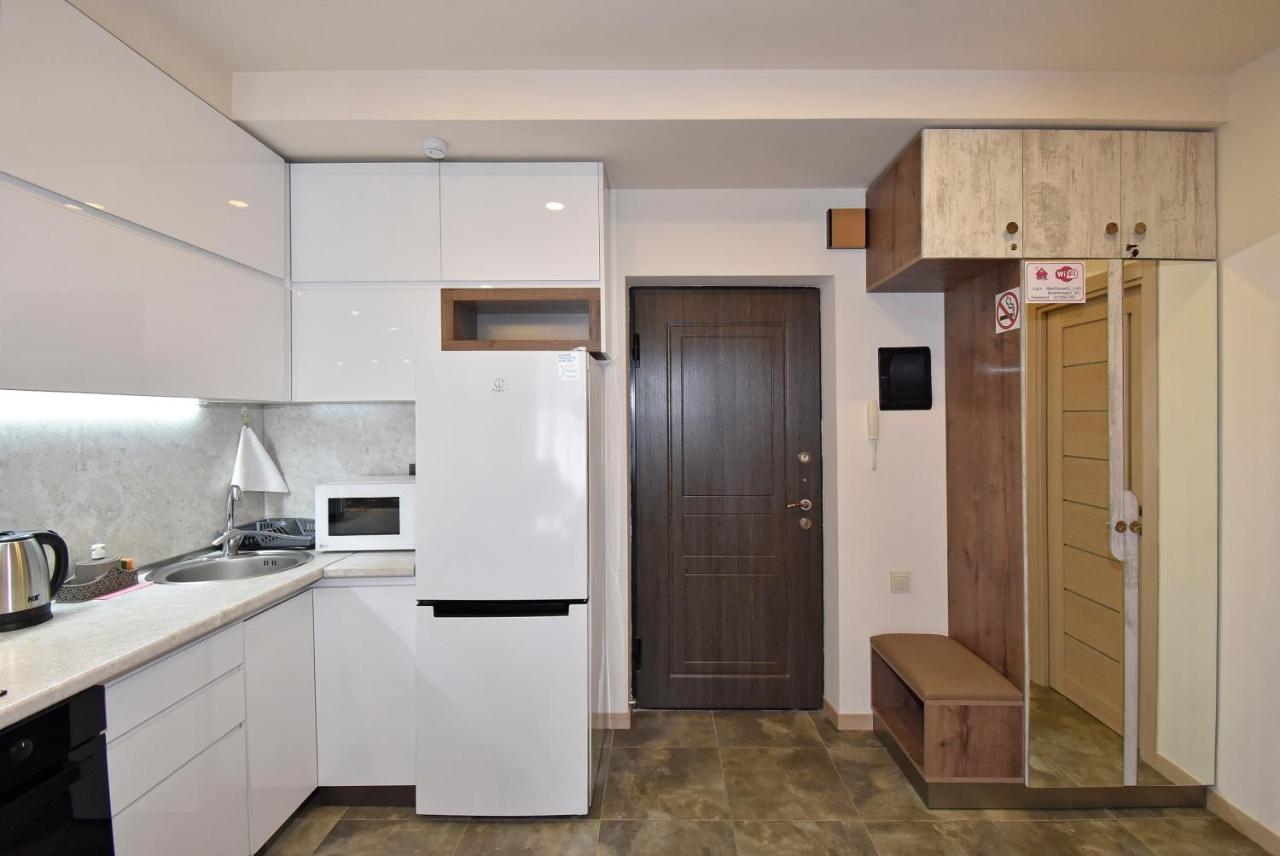 Home4You Apartments On Koghbatsi Erevan Esterno foto