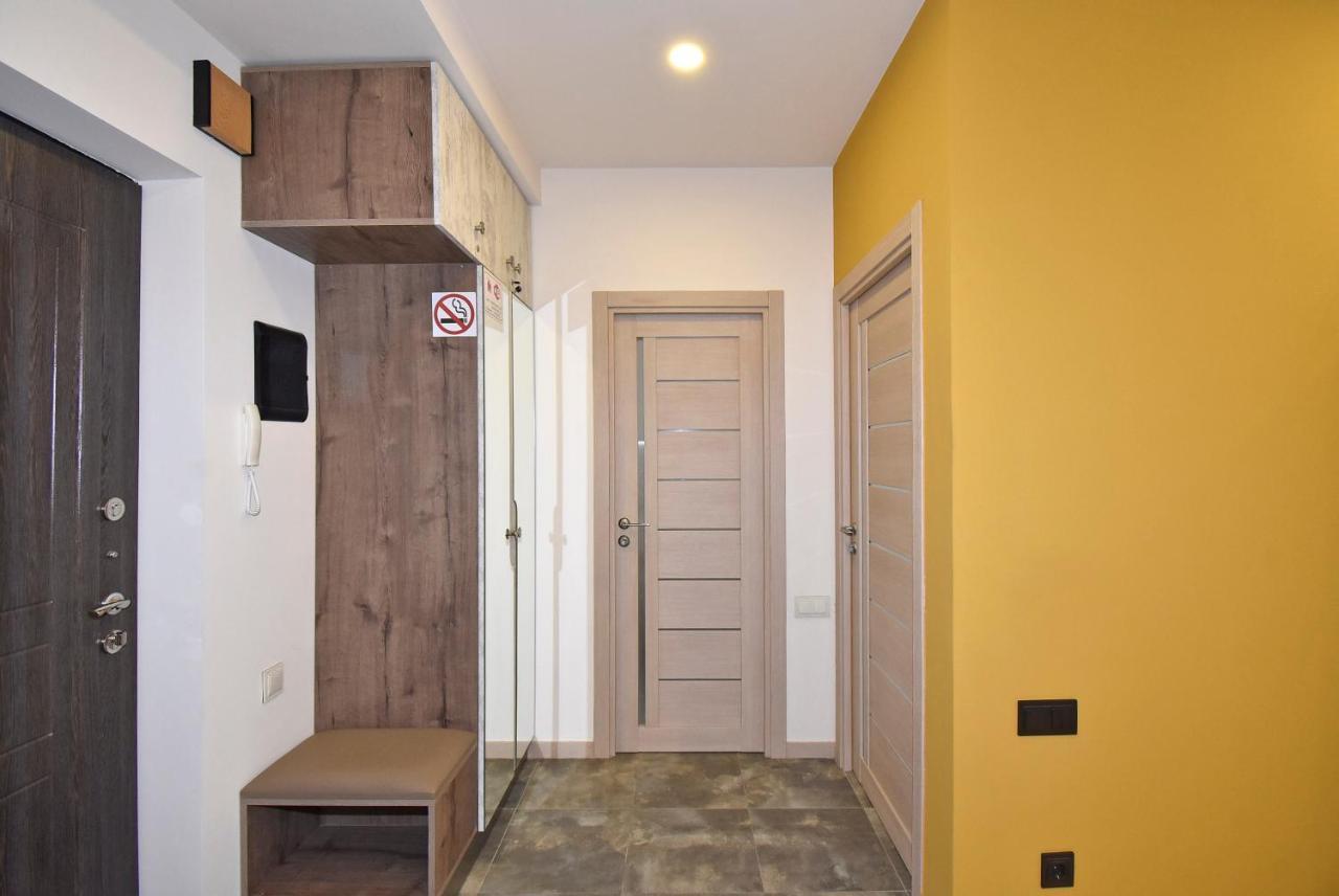 Home4You Apartments On Koghbatsi Erevan Esterno foto