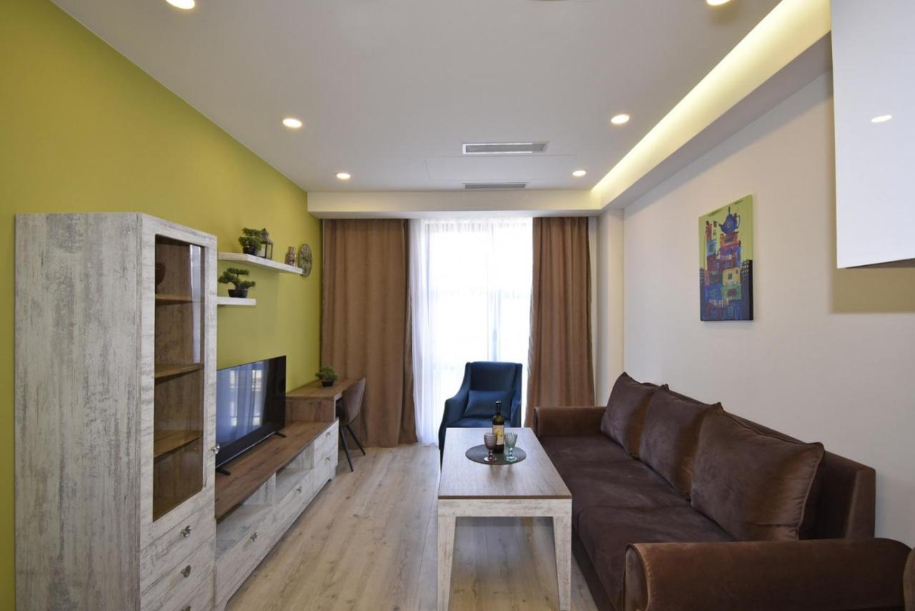 Home4You Apartments On Koghbatsi Erevan Esterno foto